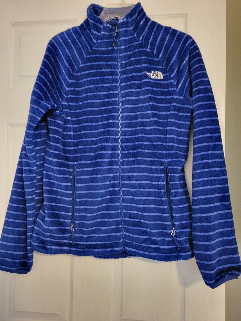 NWOT The North Face Women's Royal Blue Striped Full-Zip Teddy Fleece Jacket